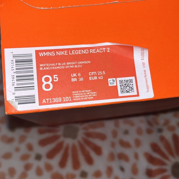 Nike Womens Legend React 2 Size 8.5 Shoes Size 8.5 New - Picture 8 of 8